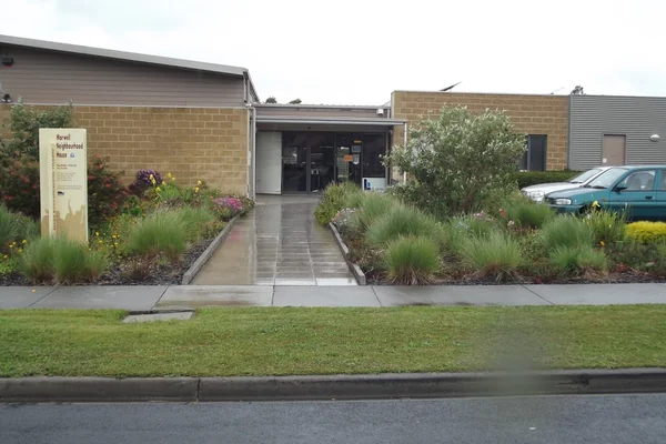 The entrance to Morwell Neighbourhood House