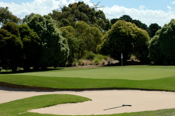 Experience Churchill & Monash Golf Club