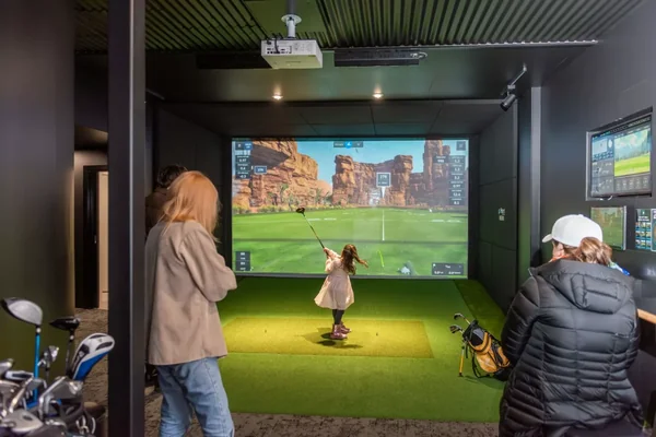 Experience Sim City Golf