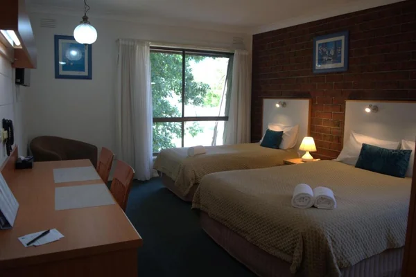 Visit City Gardens Motel