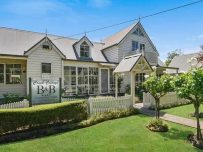 Creek Cottage Bed & Breakfast