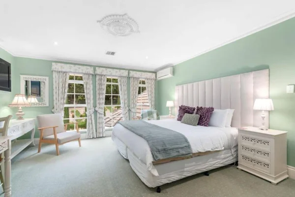 Visit Montfort Manor