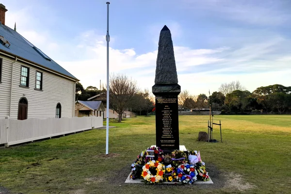 Experience Toongabbie Cenotaph